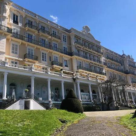 Studio 32 M2 Au Splendide, Centre-Ville, Avec Parking, Proche Des Thermes Lägenhet *