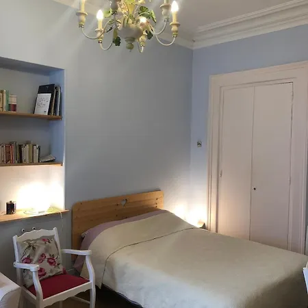Studio 32 M2 Au Splendide, Centre-Ville, Avec Parking, Proche Des Thermes Lägenhet